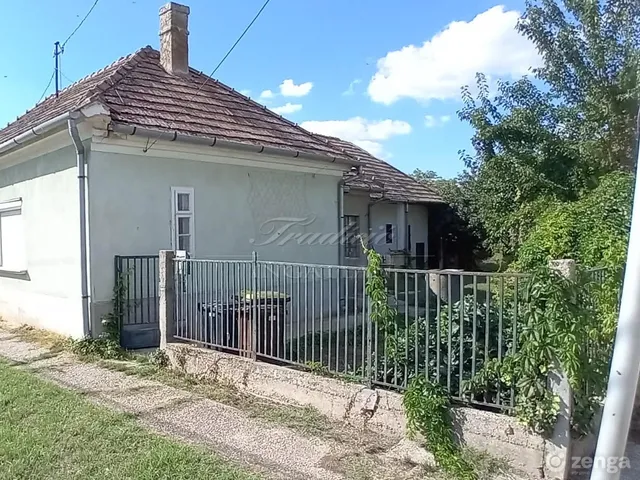 Eladó ház Mosonszentmiklós 92 nm