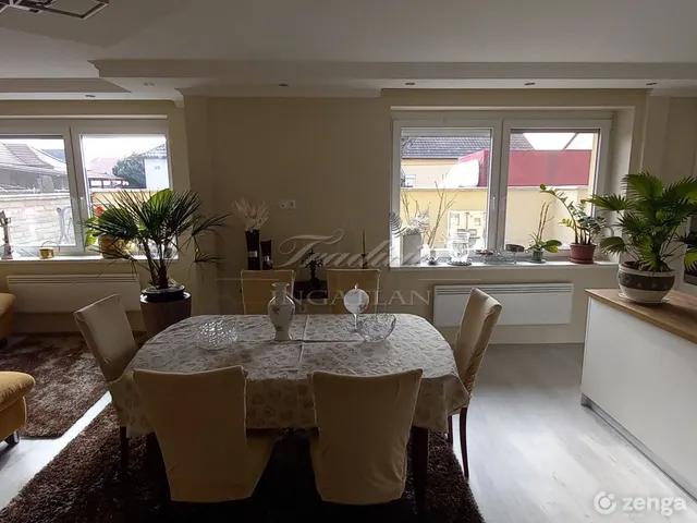 Eladó ház Győr, Újváros 190 nm