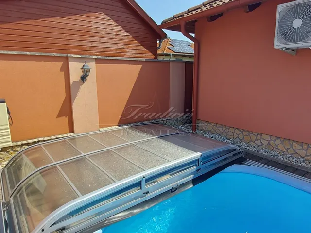 Eladó ház Győr, Gyirmót 275 nm