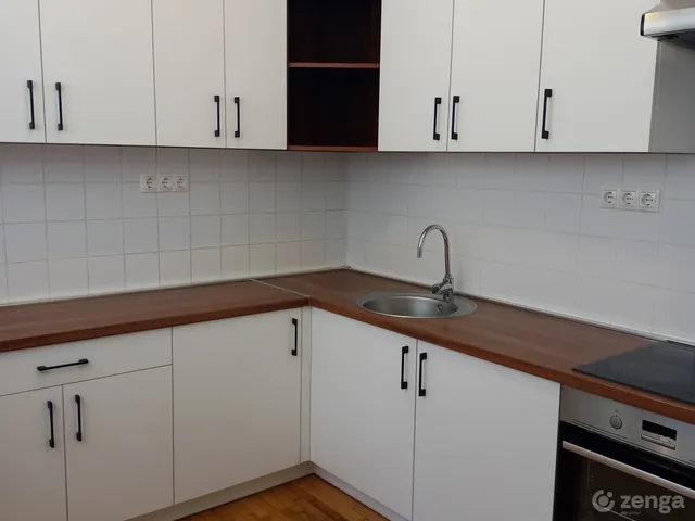 Kiadó lakás Pécs, Uránváros 57 nm