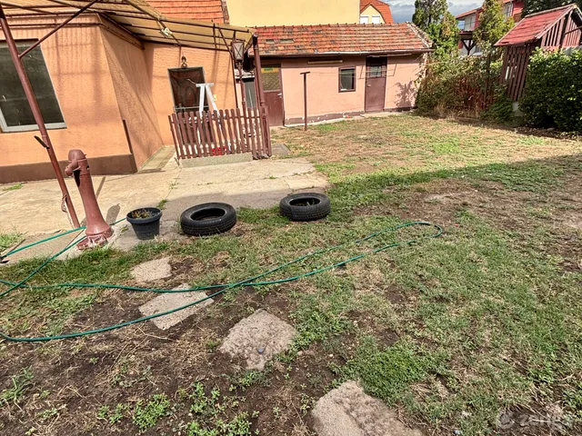 Eladó ház Budapest XVIII. kerület, Újpéteritelep 70 nm