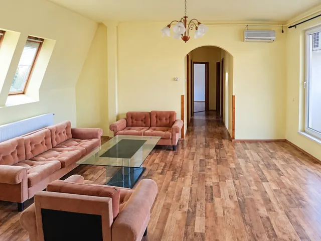 Eladó lakás Debrecen, Belváros 98 nm
