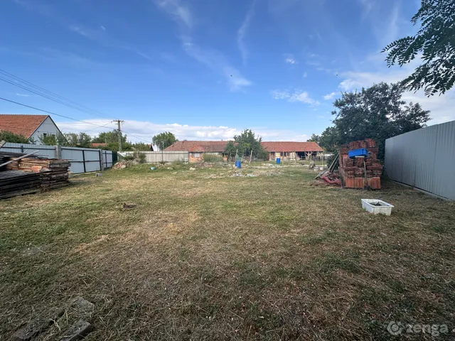 Eladó telek Békéscsaba, Mezőmegyer 746 nm