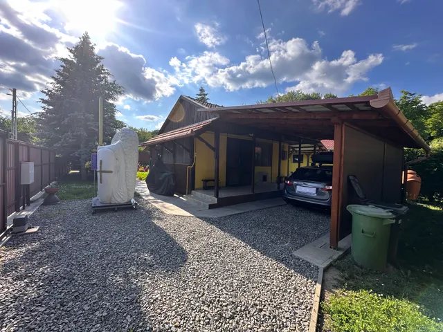 Eladó ház Békéscsaba, Borjúrétikertek 267 nm