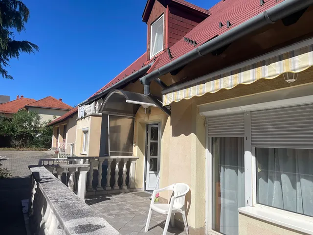 Eladó ház Veszprém 280 nm