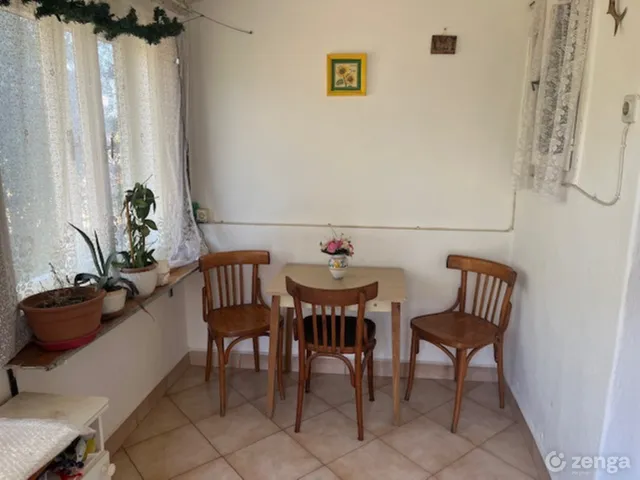 Eladó lakás Veszprém, Dózsaváros 68 nm