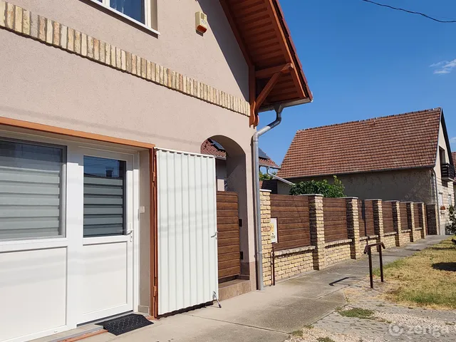 Eladó ház Kistelek, Régiposta utca 631 nm