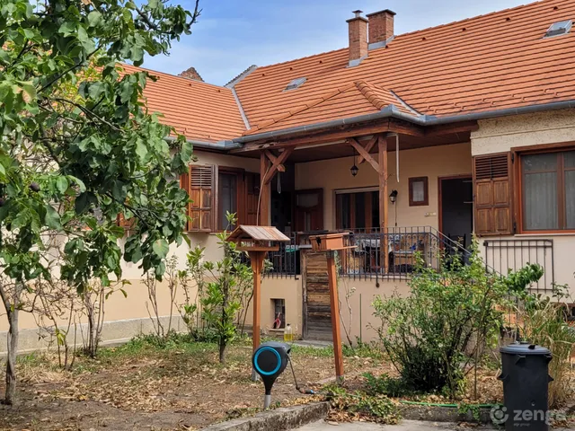 Eladó ház Pécs, Ispitaalja 135 nm