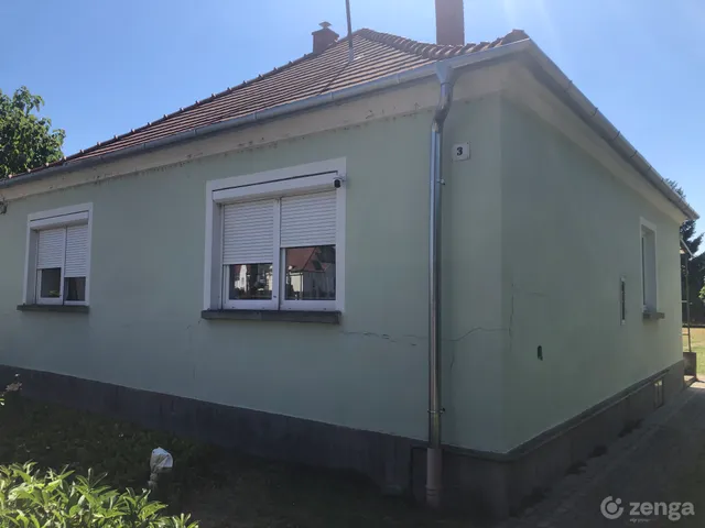 Eladó ház Mosonmagyaróvár, Károlyliget 101 nm