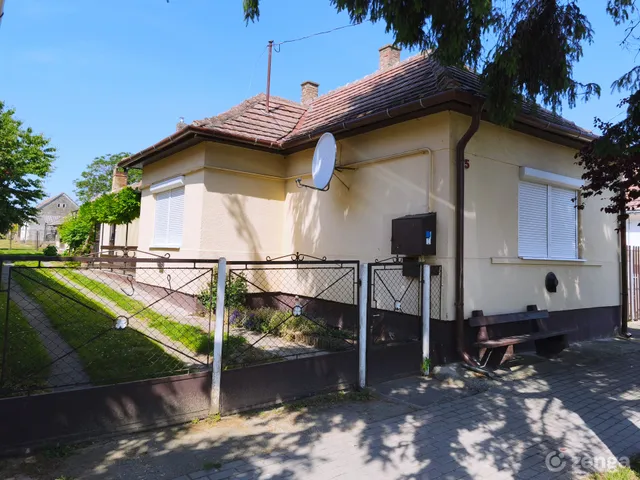 Eladó ház Balatonkeresztúr 100 nm