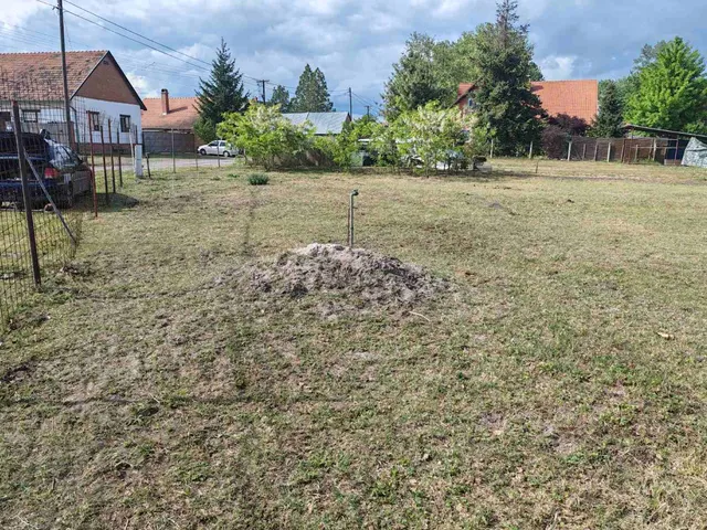 Eladó telek Sándorfalva 812 nm