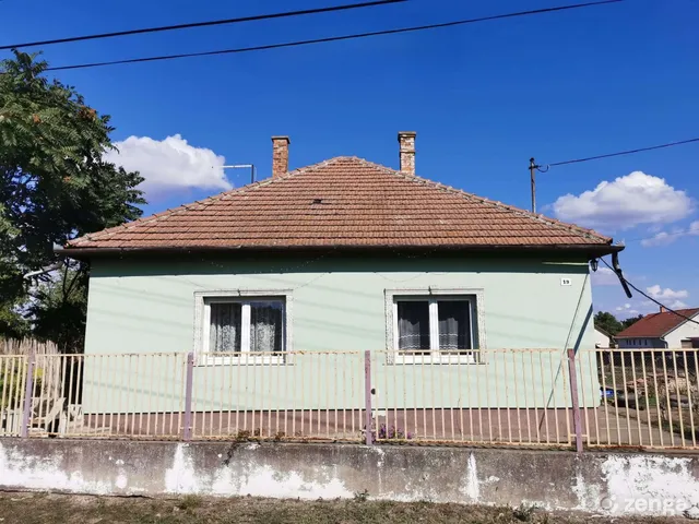 Eladó ház Törtel 85 nm