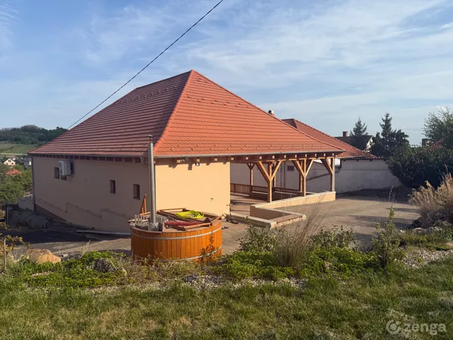 Eladó ház Mád, Táncsics utca 65 180 nm