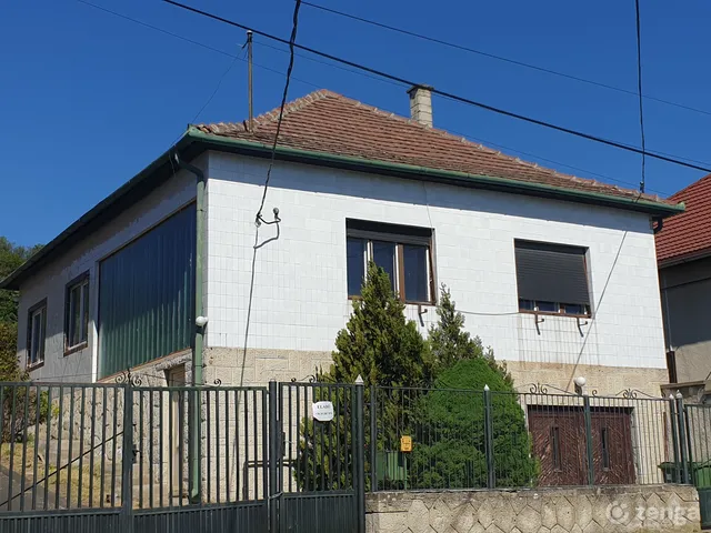 Eladó ház Mád 180 nm