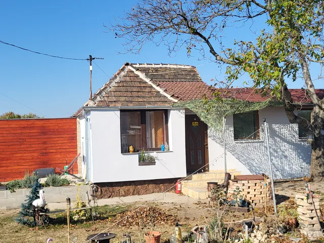 Eladó ház Tatabánya, Bánhida 60 nm