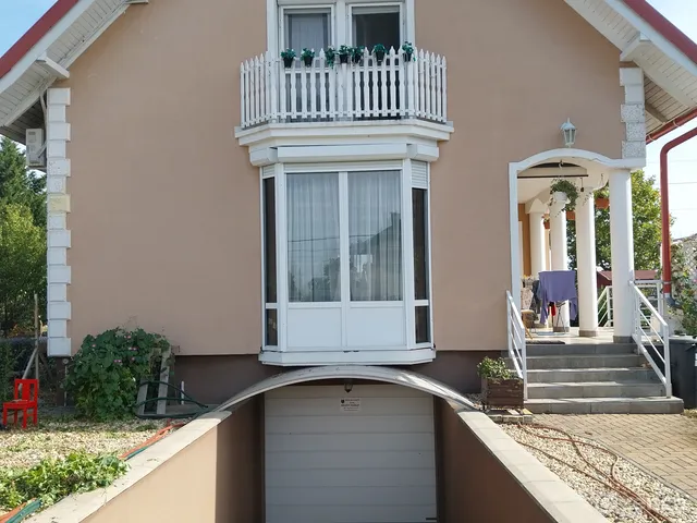 Eladó ház Kiskunlacháza 168 nm
