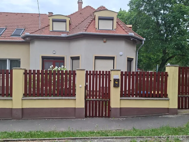 Eladó ház Budapest XVI. kerület, Sashalom 176 nm