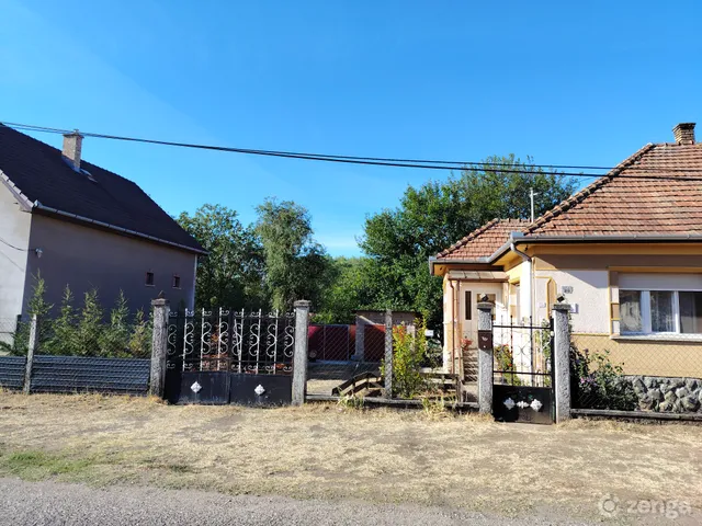 Eladó ház Tápiószecső, Magdolnatelep 129 nm