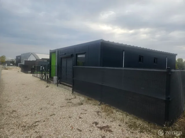 Eladó kereskedelmi és ipari ingatlan Sóskút 81 nm