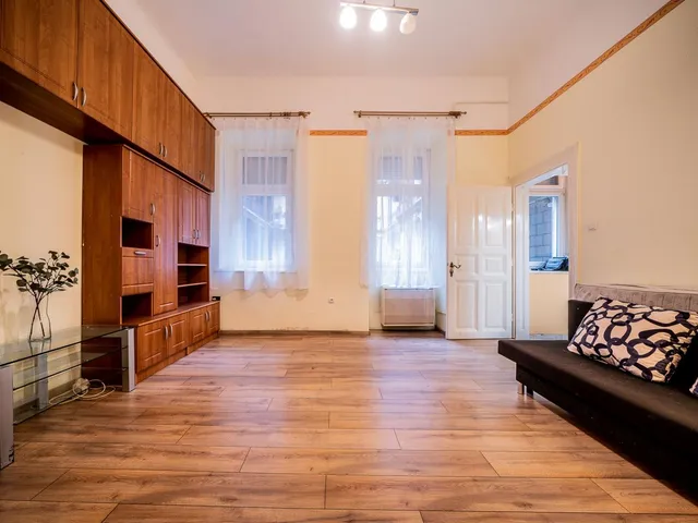 Eladó lakás Budapest VI. kerület 45 nm