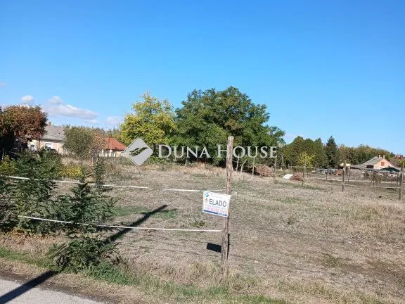 Eladó telek Dunapataj 602 nm