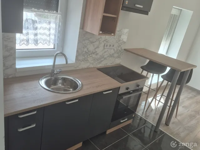 Kiadó ház Székesfehérvár, Öreghegy 60 nm