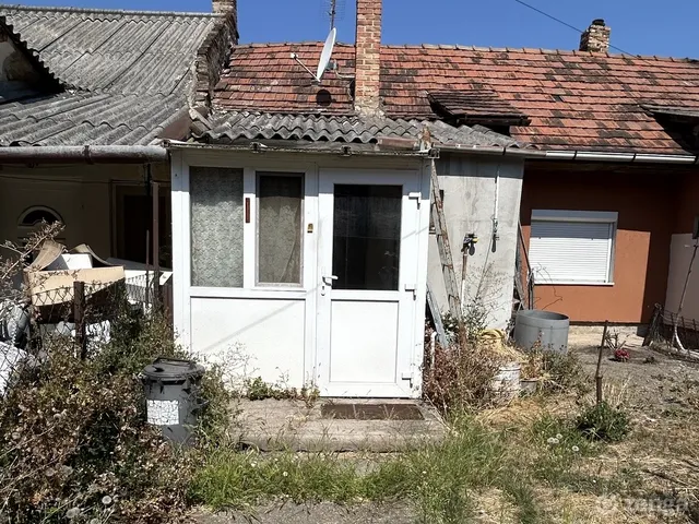 Eladó ház Székesfehérvár, Belváros 27 nm