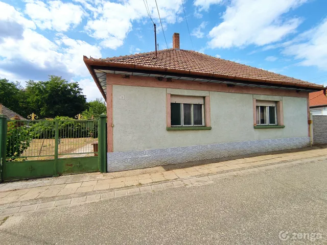Eladó ház Ceglédbercel 100 nm