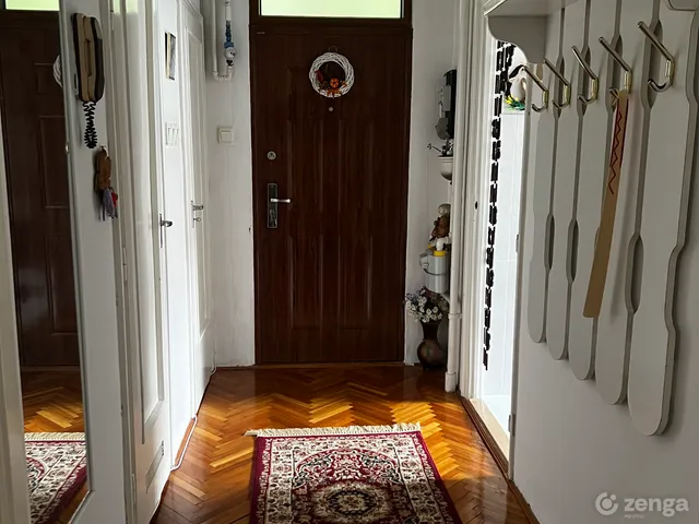 Eladó lakás Szolnok 82 nm