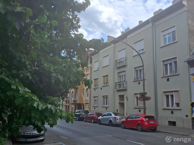 Eladó lakás Kaposvár 90 nm
