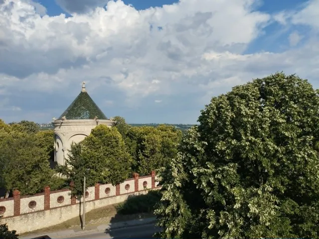 Eladó lakás Pécs, Ledina 52 nm