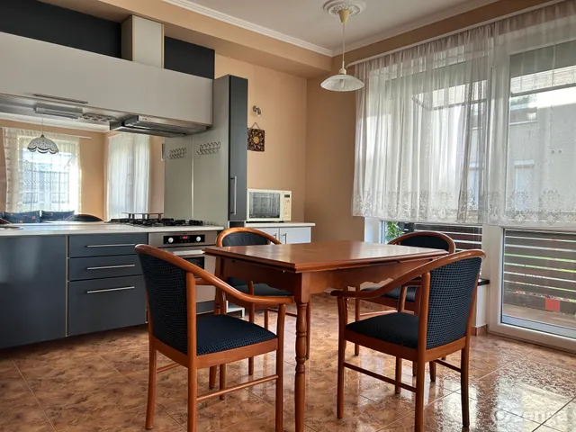 Kiadó lakás Győr, Szabadhegy 70 nm