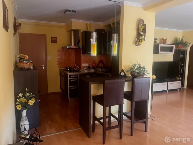 Eladó lakás Gyöngyös, Belváros 85 nm