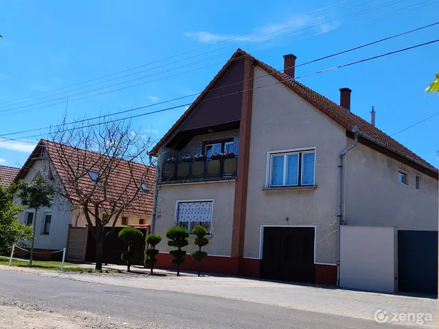 Eladó ház Jászberény 187 nm