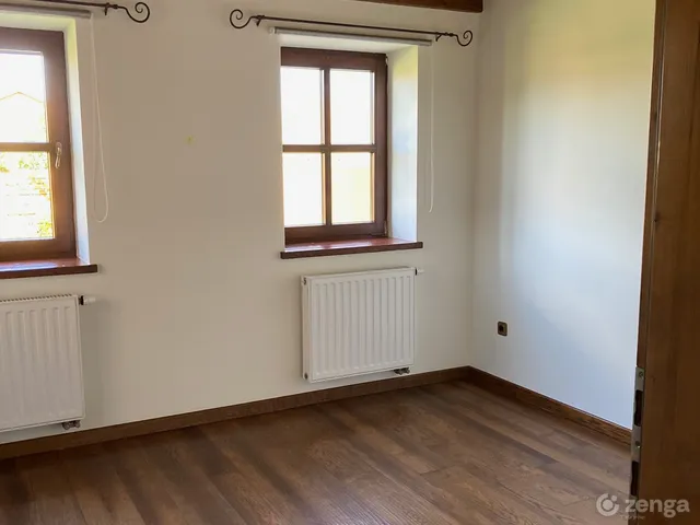 Eladó ház Pápa, Tókert 290 nm