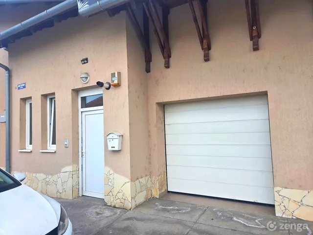Eladó lakás Cegléd, Batthany utca 31 94 nm