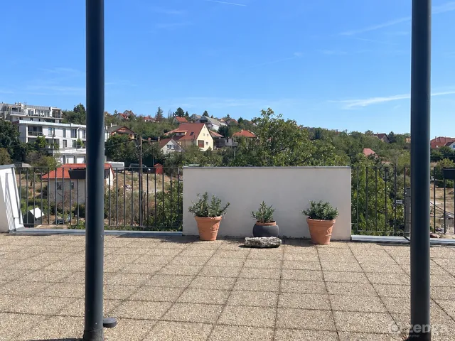 Eladó lakás Pécs, Patacs 71 nm