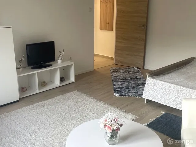 Eladó lakás Pécs, Uránváros, Hajnóczy 36 nm