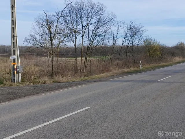 Eladó kereskedelmi és ipari ingatlan Gyula, Kisváros 23000 nm