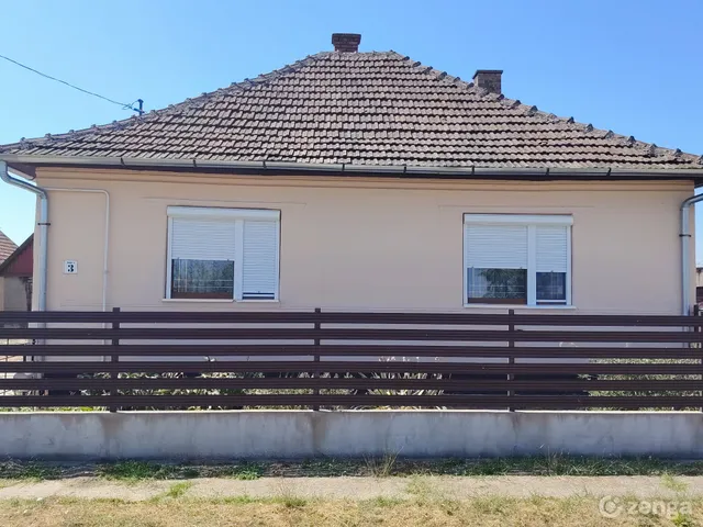 Eladó ház Görbeháza 90 nm