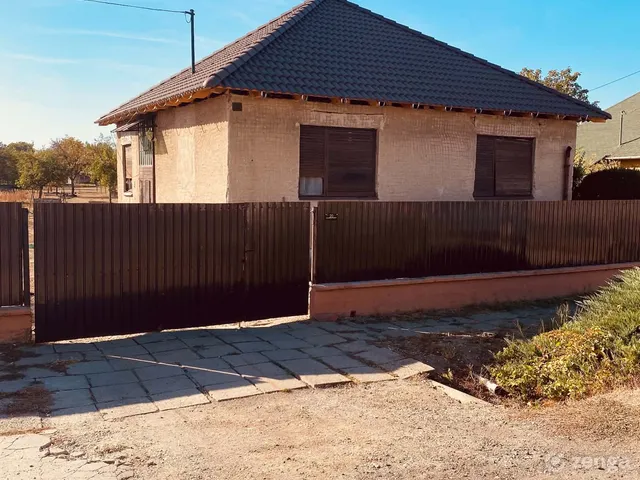 Eladó ház Arnót 77 nm