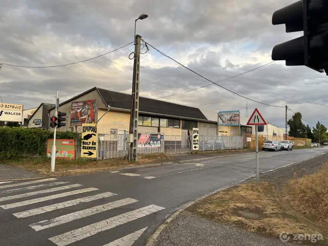 Eladó kereskedelmi és ipari ingatlan Nyíregyháza 390 nm