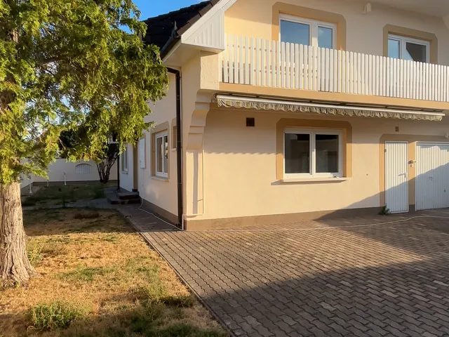 Eladó ház Baja, Józsefváros 220 nm