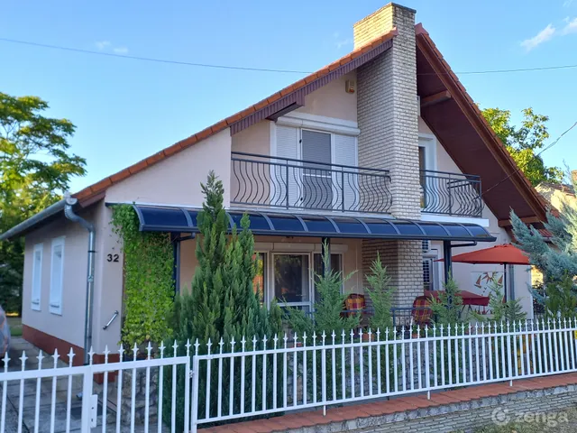 Eladó nyaraló Fonyód, Fonyódliget 110 nm