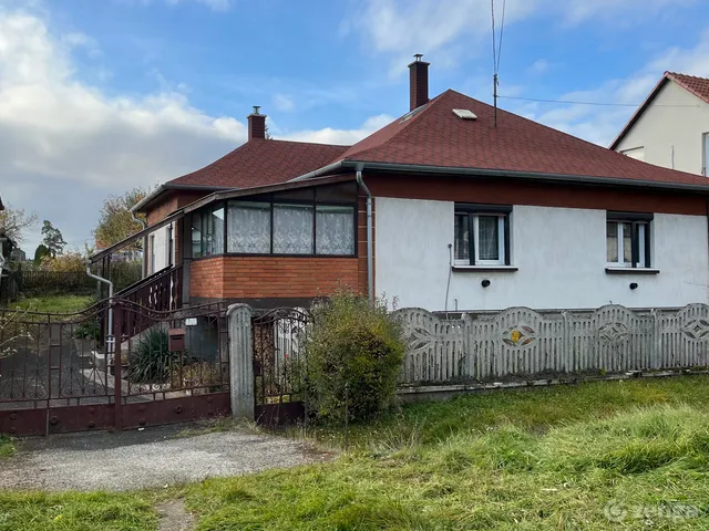 Eladó ház Úrkút 100 nm