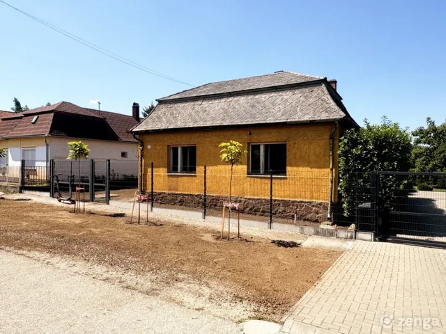 Eladó ház Kisbér 90 nm