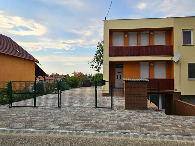 Eladó ház Szigethalom 175 nm