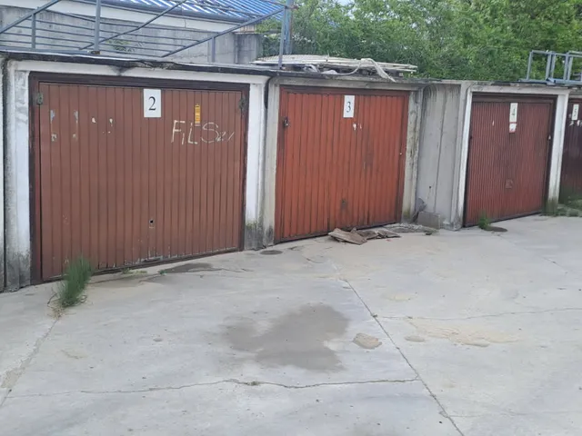 Kiadó garázs Szigetszentmiklós 15 nm