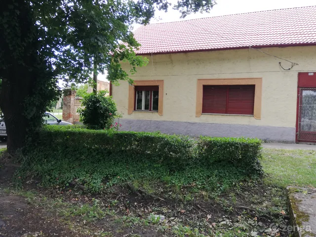 Eladó lakás Dombóvár, Szuhajdomb 78 nm