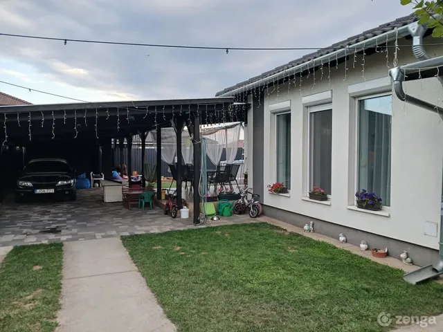 Eladó ház Felsőpakony 83 nm